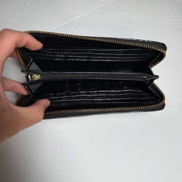 Brahmin Zipper Wallet Black and Silver Shimmer Ombre Crocodile Pattern - Picture 8 of 11